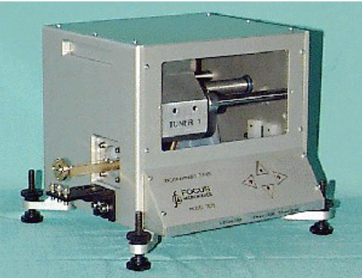 Focus 11075 W波段可編程調(diào)諧器75-110GHz Focus 11075 W波段可編程調(diào)諧器75-110GHz